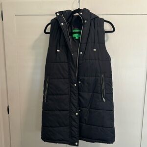 Dip puffer vest size medium black